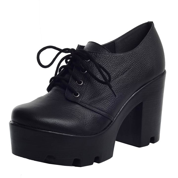 bota fechada borboleta salto grosso